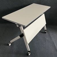 Table de formation pliable au design moderne avec roulettes Mobilier de bureau pour salle de réunion Salle de conférence École Salle de classe Bureau d'étude