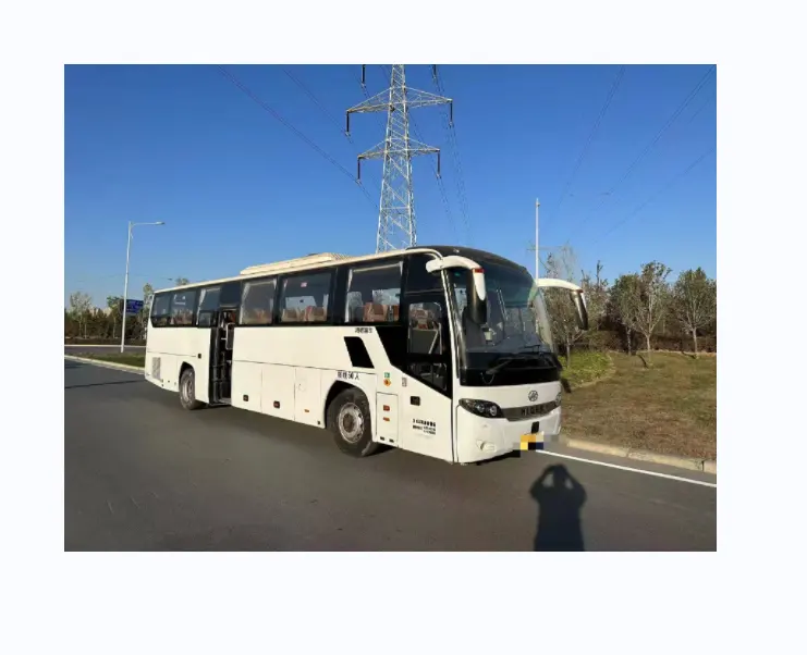 Preiswerter gebrauchter Fernbus / Coach / Reisebus 50 Sitze niedrige kilometernleistung für Higer Bus