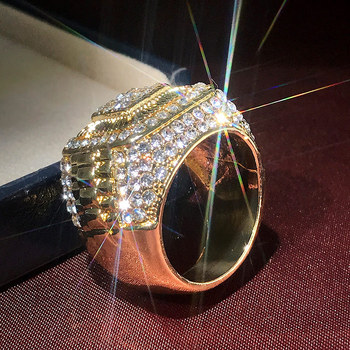 Anillo De Diamante De Alta Calidad De Cobre Para Hombr En Tilo Hip Hop - China Anillo De Zircón Y Anillos De Frío Para Hombr Precio