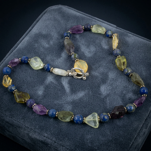 Collar Bohemio Vintage de Moda para Mujer con Piedras Semipreciosas, Perlas, Turquesa, Granate y Cuentas de Jade para Regalo - Product Image 1