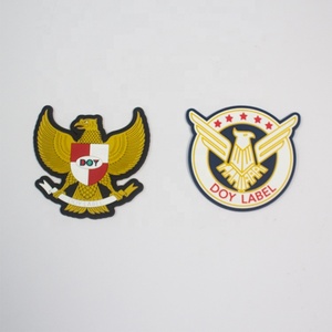 Mềm PVC phù hiệu Nhà cung cấp tùy chỉnh 3D Tên logo dập nổi cao su Silicone các bản vá lỗi với móc ủng hộ - Product Image 6