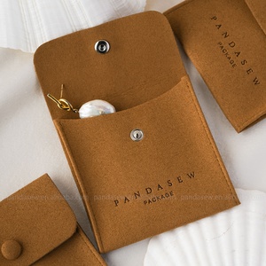 PandaSew Pochette à bijoux personnalisée avec logo, mini enveloppe, fermeture à bouton pression, pochette à bijoux en microfibre de luxe - Product Image 5