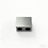 Plaque de positionnement à encoche latérale, usinée CNC de haute précision en acier inoxydable, avec trois trous de fixation