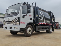 Camion compacteur de déchets Dongfeng D6 de 7 mètres cubes, véhicule léger de compression hydraulique des déchets