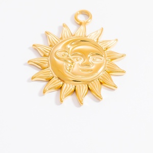 อุปกรณ์เสริมสร้อยข้อมือและสร้อยคอทอง 18K ระดับไฮเอนด์แบบ DIY จี้หรูหราเบาๆ สำหรับผู้หญิง ทำจากสแตนเลส เหมาะสำหรับจี้และชาร์มแฟชั่น - Product Image 2