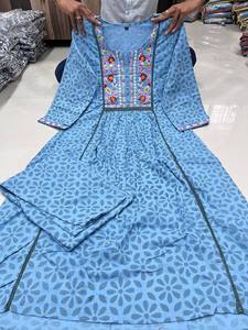 Ensemble de broderie de robes pour femmes de vente chaude pour tenue décontractée et tenue de bureau du fournisseur indien - Product Image 6