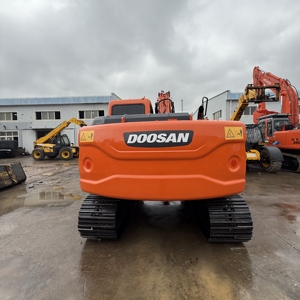 รถขุดไฮดรอลิกแบบตีนตะขาบ Doosan DX140LC ขนาด 14 ตัน ประสิทธิภาพสูง ประหยัดน้ำมัน สมรรถนะเสถียร เหมาะสำหรับการทำงาน - Product Image 6
