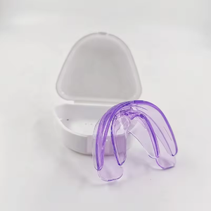 <span class=keywords><strong>Appareil</strong></span> d'alignement dentaire et aligneur en silicone <span class=keywords><strong>pour</strong></span> <span class=keywords><strong>redresser</strong></span> <span class=keywords><strong>les</strong></span> <span class=keywords><strong>dents</strong></span> avec boîte orthodontique, certifié CE, dispositif médical de classe I - Product Image 2