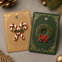 Épingles en émail de Noël prêtes à la vente, emballage en sac OPP transparent, badges flocon de neige et sapin à dos doré, livraison rapide usine B2B