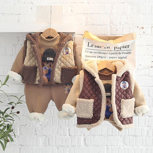 Vente en gros 0-3 ans bébé garçon 3 pièces ensemble de vêtements à <span class=keywords><strong>capuche</strong></span> hiver velours épais gilets <span class=keywords><strong>gilet</strong></span> costume nouveau-né polaire ensemble de vêtements - Product Image 1