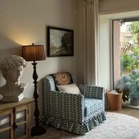 Kursi Sofa Tunggal Kain Cetak Vintage Prancis, Furnitur Ruang Tamu Ukuran Kecil Bergaya Pedesaan Amerika dengan Hiasan Rumbai Biru