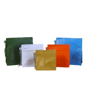 Bolsas de Café Personalizadas con Fuelle Lateral y Fondo Plano, para Empacar Granos de Café, 100g 150g 250g 500g 1kg, con Válvula - Product Image 1