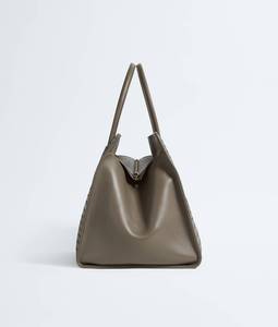 Bolso Tote con Cierre Bottega BV Barbara, Silueta Elegante, Hecho con Técnica Intrecciato en Piel Nappa Suave, Veneta - Product Image 3