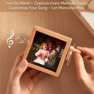 إطار صور خشبي يدوي الدوران مع إضاءة وصندوق ذكريات دوار للمكتب وهدايا الزفاف وعيد الحب - Product Image 4