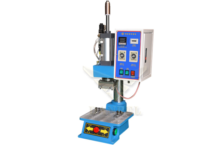 Automatic Rotary Table Heat Staking Machine for Plastic Studs Welding and Brass Threaded Inserts Pressing