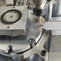Machine automatique de fabrication de tête froide de vis de taraudage en métal CNC à grande vitesse