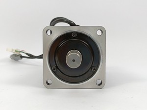 มอเตอร์ R88M-W75030T 750W 3000RPM มอเตอร์ควบคุมการเคลื่อนไหวอุตสาหกรรม - Product Image 1