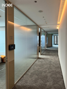 Hiện đại nghệ thuật mờ đôi kính toàn cảnh cố định vách ngăn hợp kim nhôm âm thanh với tăng cường sự riêng tư giữa phim - Product Image 2