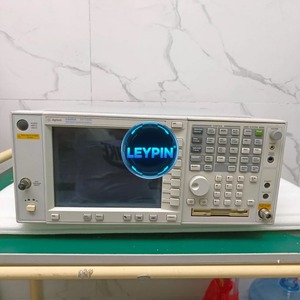 Utilisation de l'analyseur de spectre Agilent-Keysight E4445A - Product Image 4