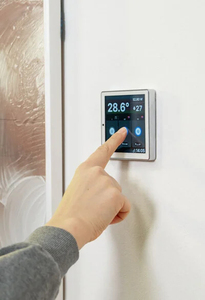 Shelly Panel sentuh tampilan dinding + H & T, kontrol terpusat saklar ruang rumah pintar Wifi putih - Product Image 4