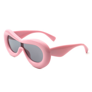 Sunglasses Women Large <b>Frame</b> <b>Black</b> PC UV400 Class 2 Sunshades Fashionable Street Style - Product Image 5