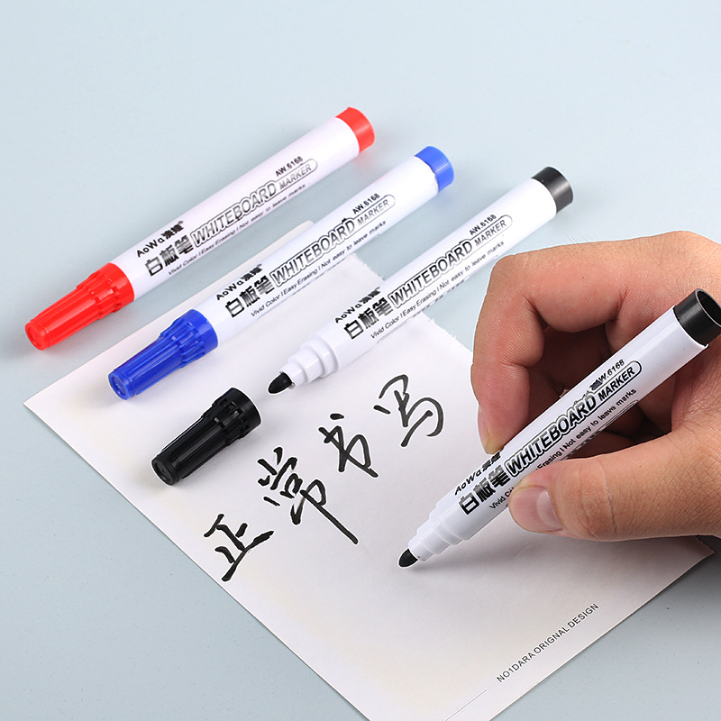 black whiteboard pens