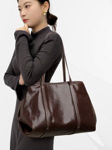 Nouveaux sacs à bandoulière de créateurs de mode, sacs à main en cuir véritable de haute qualité, sacs messager décontractés, sacs à main et pochettes pour femmes - Product Image 2