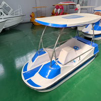 Bateau à pédales en fibre de verre pour 4 personnes, idéal pour la pêche et les loisirs en lac ou en mer, mini jet-boat familial en plastique