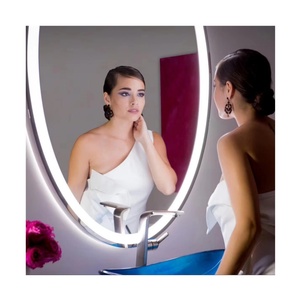 Miroir intelligent LED à découpe personnalisée au design tendance pour salles de bain - Product Image 1