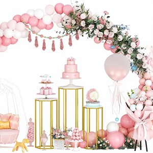 Exhibidor de Pasteles Cilíndrico de Metal Premium con Base Acrílica para Eventos, Soporte Dorado para Pasteles, Cupcakes y Artículos de Decoración - Product Image 1