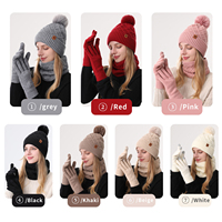 Ensemble de trois pièces confortable en laine mélangée épaisse à bord côtelé, comprenant un bonnet en tricot personnalisé avec logo, une écharpe et des gants, avec pompon, pour l'extérieur