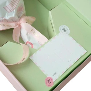 Paquete de regalo de lujo personalizado al por mayor, caja de papel plegable, caja rígida de flores plegable, caja de cosméticos para compras, producto para el cuidado de la piel - Product Image 4