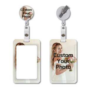 Portacredenciales Retráctil Personalizado con tu FOTO/LOGO/NOMBRE, <span class=keywords><strong>Clip</strong></span> Giratorio Resistente y Porta Identificación Vertical con Protección UV - Product Image 1
