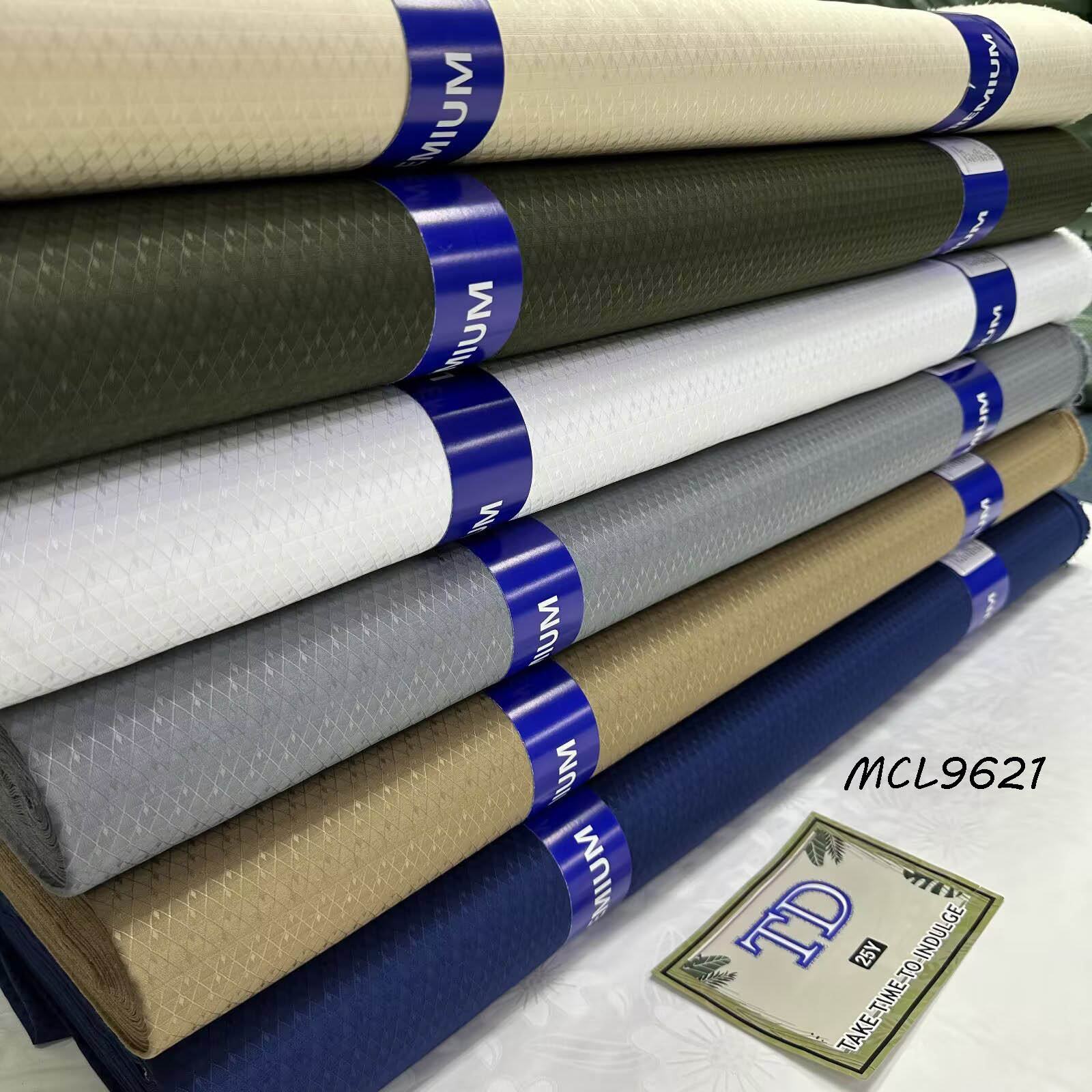 Popular African Nigerian Cashmere Wool for Man Lace Fabric for Garment Textile