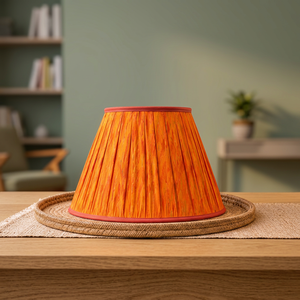 Pantalla de Lámpara de Algodón y Seda Texturizada de Primera Calidad |   Pantalla de tela plisada naranja para iluminación de mesa y colgante - Product Image 4