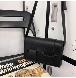 Nouveau sac à bandoulière carré en PU unisexe populaire sur <span class=keywords><strong>Instagram</strong></span>, petit sac messager pour hommes et femmes - Product Image 6