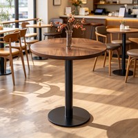 Ensemble de table carrée et de chaises de style vintage américain en bois massif pour café, restaurant, snack-bar, hôtel