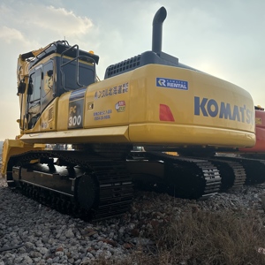 Excavatrice sur chenilles hydraulique d'occasion de haute qualité Komatsu PC300 Moteur Cummins Modèle 2024 Poids opérationnel de 30 tonnes - Product Image 5