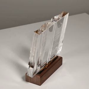 Idées créatives de retraite cristal verre en forme de livre prix Base en bois plaque de reconnaissance cadeaux pour les enseignants collègues <span class=keywords><strong>infirmière</strong></span> - Product Image 3