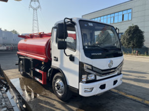 Camión Cisterna de Combustible Dongfeng Furika 4x2 de 5000 Litros y 5 m³ con Dispensador de Combustible y Medidor - Product Image 2