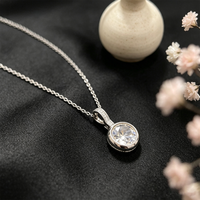 Elegante Collar de Cadena con Incrustaciones de Circones Redondos, Chapado en Plata, para Mujer, con Colgante de Moda