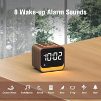 Moderner MDF-Quadrat-Design LED-Display Wecker Radio mit Schlummerfunktion für Lautsprecher Elektronisches Nachtlicht Schlafzimmer Schreibtisch