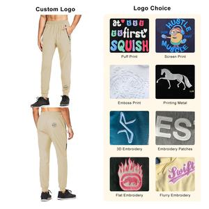 Pantalon de jogging de coupe régulière pour hommes avec poches zippées en coton léger de qualité supérieure personnalisé pour le printemps - Product Image 3