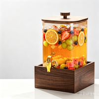 Seau à jus en verre borosilicate de haute qualité Qinliang de 4,2 L avec couvercle, motif vertical carré, ambre, passe au lave-vaisselle, écologique, non toxique