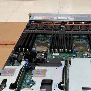 PowerEdge R660xs Xeon Gold 6526Y 10SFF H755 2*1400W Dell R660xs เซิร์ฟเวอร์แบบแร็ค 1U - Product Image 4