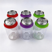 En stock: Envase de plástico transparente reciclado posconsumo para caramelos en mini latas de refresco, con etiquetas.