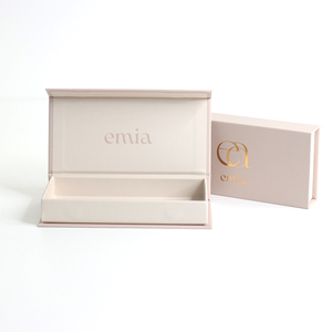 Boîte cadeau personnalisée avec logo, en carton rigide de luxe, estampage à chaud, couvercle magnétique recyclé - Product Image 5