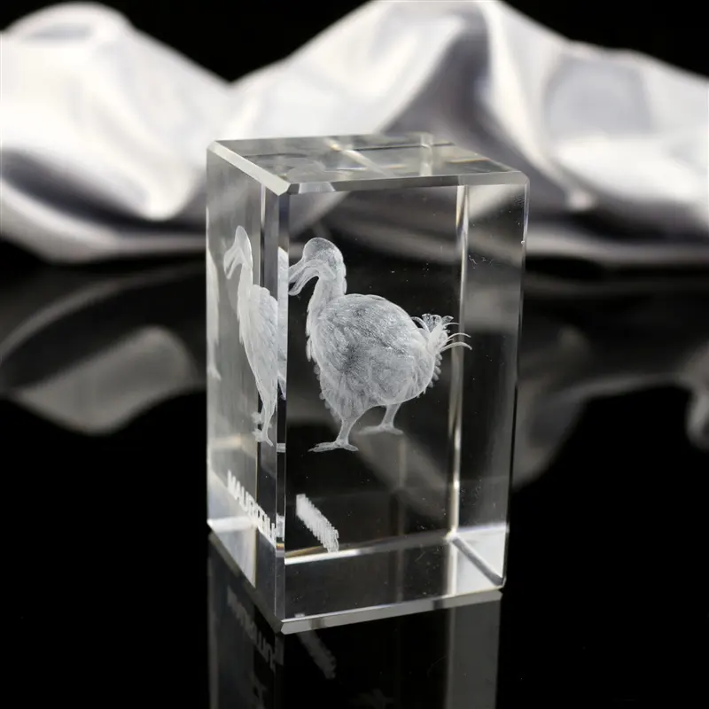 3D Laser Etched Crystal Glass Cube Animal Engrave Crystal Glass Block