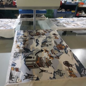 Máquina de Impresión por Transferencia de Calor Neumática Rotativa Automática de 4-6 Mesas de Trabajo, 40x60 60x80, para Prendas Industriales, Camisetas y Telas - Product Image 5