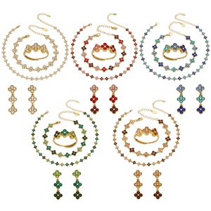 <span class=keywords><strong>Set</strong></span> di Gioielli Trendy con Quadrifoglio in Zircone Multicolore, Placcato Oro, Design di Lusso Leggero - Product Image 5